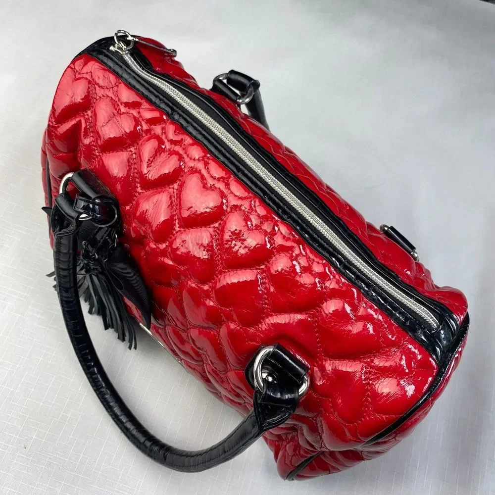BETSEY JOHNSON QUILTED HEARTS Red Vegan Leather DUFFLE HAND BAG! Purse Black Bow - Picture 13 of 16
